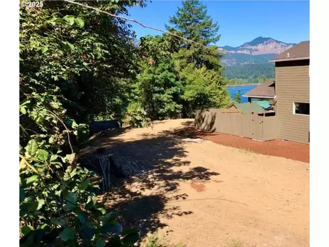 725 SW Moody Ave, Cascade Locks, OR 97014