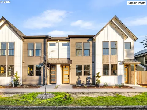 6126 NE Stanton St, Portland, OR 97213
