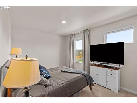 Bedroom - 3085 U St, Springfield, OR 97477 photo 1 of 5