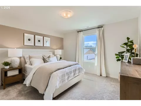 Bedroom - 5737 Basalt Ct, Springfield, OR 97478 photo 1 of 3