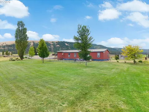 Exterior - 70775 Middle Rd, Elgin, OR 97827 photo 5 of 8