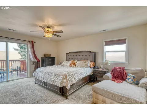 Bedroom - 73877 Caldwell Ln, Pendleton, OR 97801 photo 1 of 6