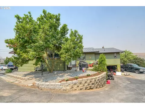 Exterior - 73877 Caldwell Ln, Pendleton, OR 97801 photo 2 of 8
