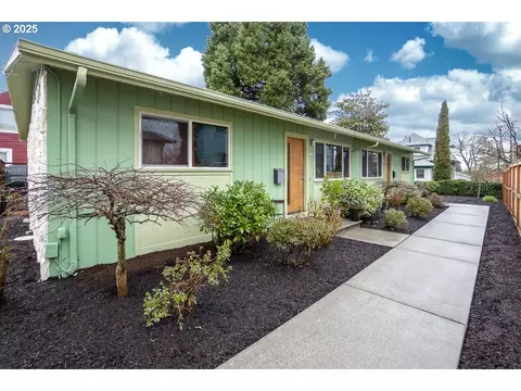 14031405 NE Holman St, Portland, OR 97211