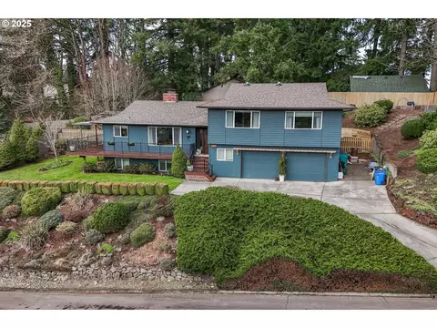 2716 NE 110th St, Vancouver, WA 98686