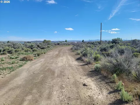 elm ln, Christmas Valley, OR 97641