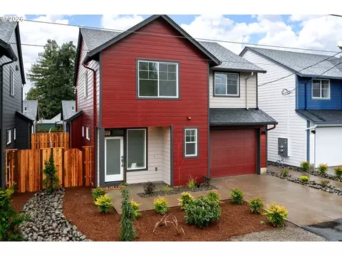 6225 SE Knapp St #A, Portland, OR 97206