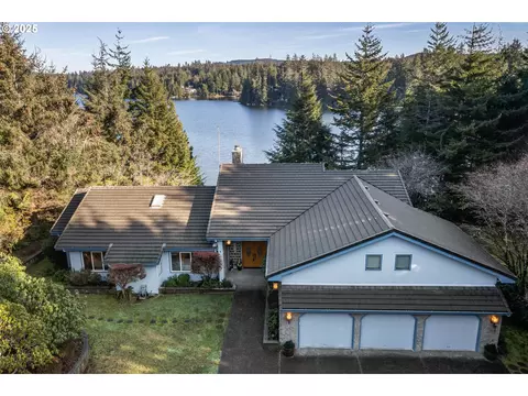 83499 S Cove Way, Florence, OR 97439