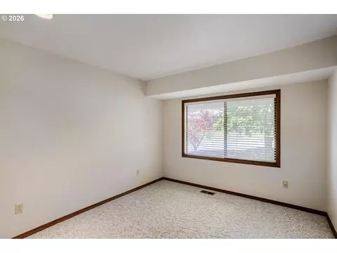 Bedroom - 4291 Riverview Dr, West Linn, OR 97068 photo 1 of 5