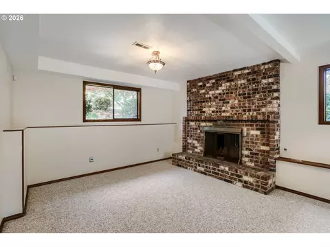 Living - 4291 Riverview Dr, West Linn, OR 97068 photo 1 of 8
