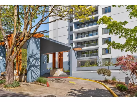111 SW Harrison St #8F, Portland, OR 97201