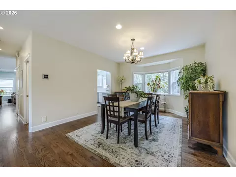 Dining - 2588 W 28th Ave, Eugene, OR 97405 photo 2 of 3