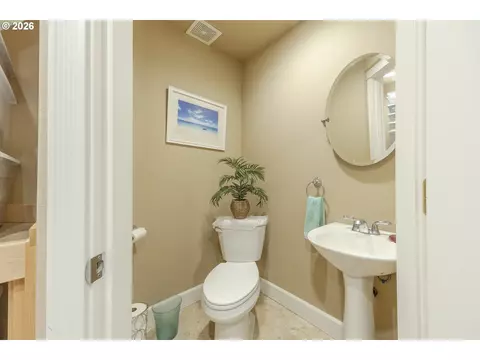 Bath - 2588 W 28th Ave, Eugene, OR 97405 photo 5 of 5