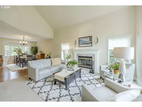 Living - 2588 W 28th Ave, Eugene, OR 97405 photo 1 of 4