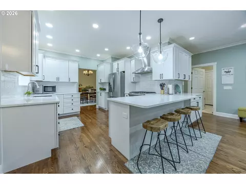 Kitchen - 2588 W 28th Ave, Eugene, OR 97405 photo 6 of 7
