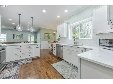 Kitchen - 2588 W 28th Ave, Eugene, OR 97405 photo 2 of 7