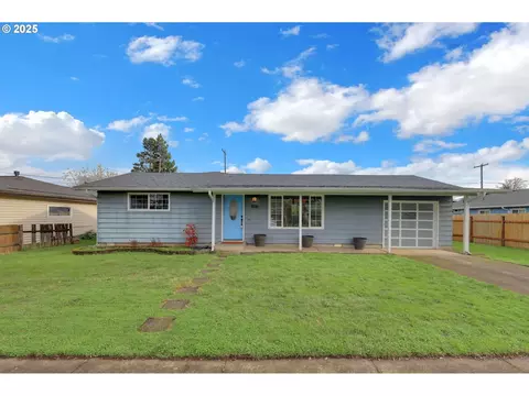 1036 Oak St, Junction City, OR 97448