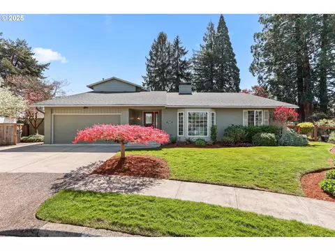 15562 NW Oakhills Dr, Beaverton, OR 97006