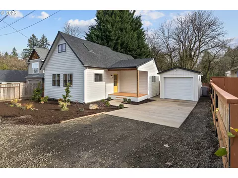 6335 Caufield St, West Linn, OR 97068