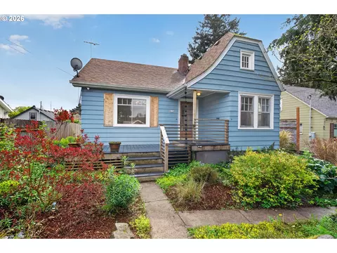 6136 NE Beech St, Portland, OR 97213