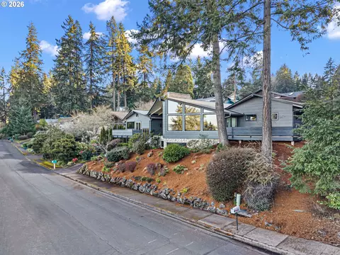 View/Area - 2430 Wilson Dr, Eugene, OR 97405 photo 1 of 3