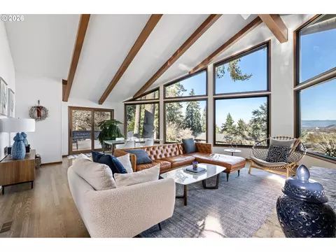 Living - 2430 Wilson Dr, Eugene, OR 97405 photo 1 of 4