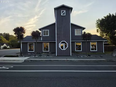 1205 Oregon St, Port Orford, OR 97465