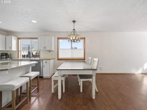Dining - 3244 SE 24th Ter, Gresham, OR 97080 photo 1 of 1