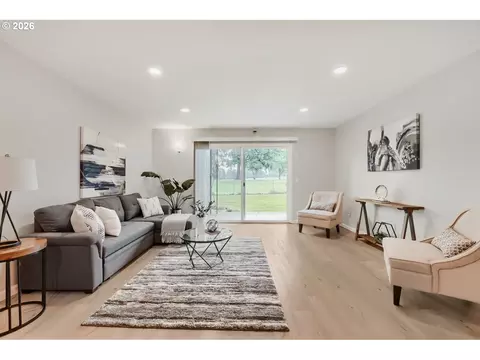 Living - 1312 NE Hogan Dr #164, Gresham, OR 97030 photo 1 of 1