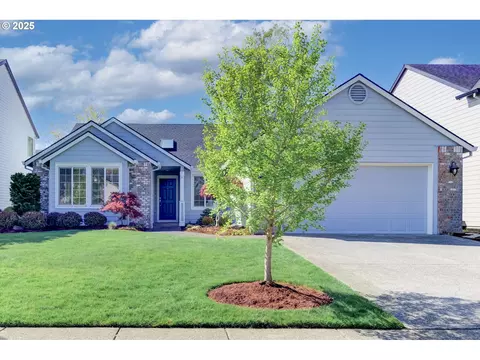 16907 SE 27th St, Vancouver, WA 98683