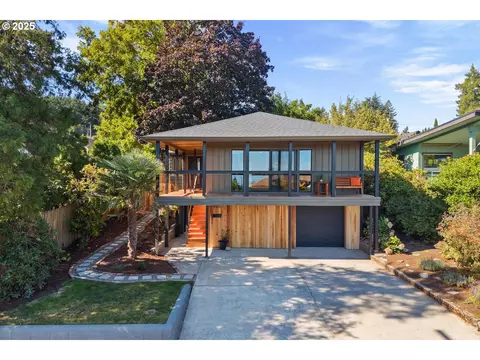 905 SE 73rd Ave, Portland, OR 97215