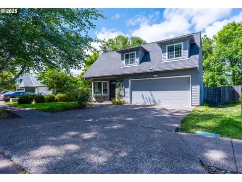 13125 SW Falcon Rise Dr, Tigard, OR 97223