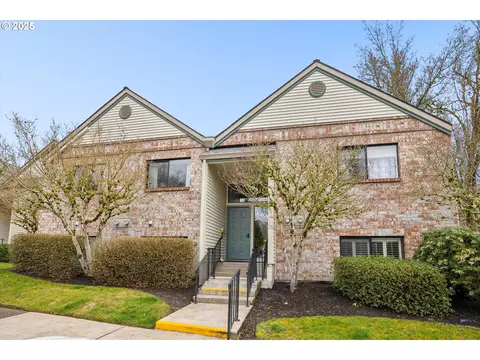 16146 SW 130th Ter #7, Portland, OR 97224