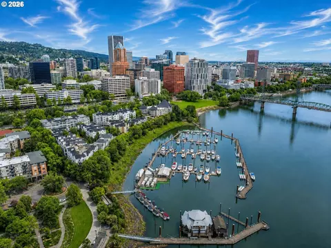 205 S Montgomery St #205, Portland, OR 97201