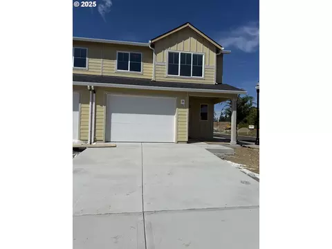 1718 NW 18th St, Battle Ground, WA 98604