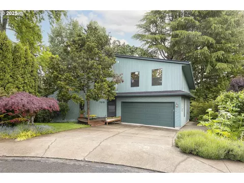 708 NW Mill Race Ct, Mcminnville, OR 97128