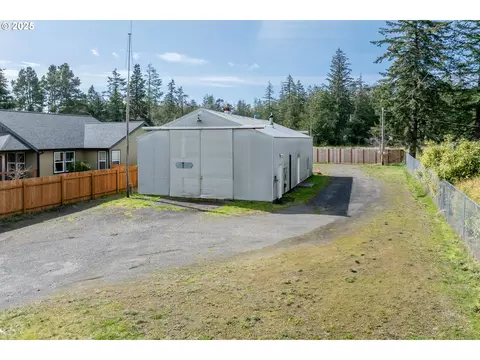 35270 Bayside Gardens Rd, Nehalem, OR 97131
