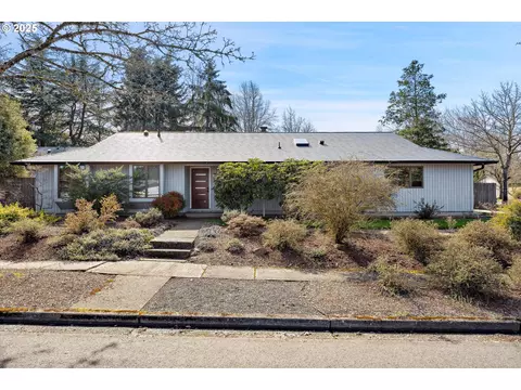9605 SW Luelling Pl, Beaverton, OR 97008