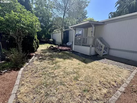 369 Lacasa St, Eugene, OR 97402 photo 4