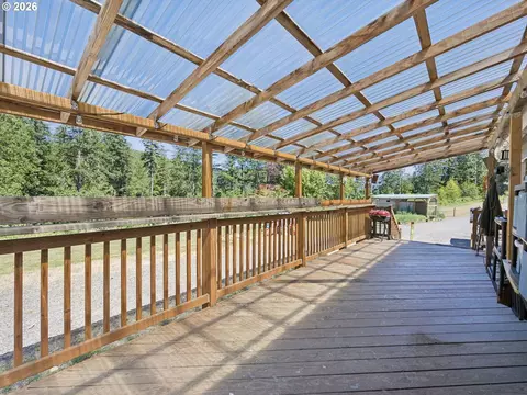 Exterior - 53295 E Marmot Rd, Sandy, OR 97055 photo 2 of 3