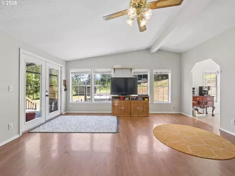 Living - 53295 E Marmot Rd, Sandy, OR 97055 photo 1 of 3