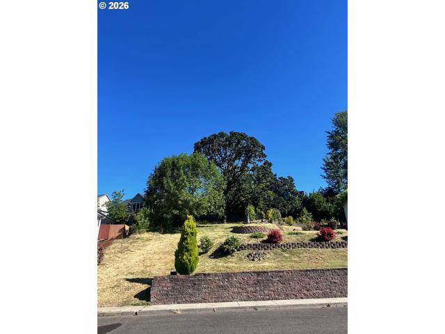 1677 Ptarmigan St, Salem, OR 97304