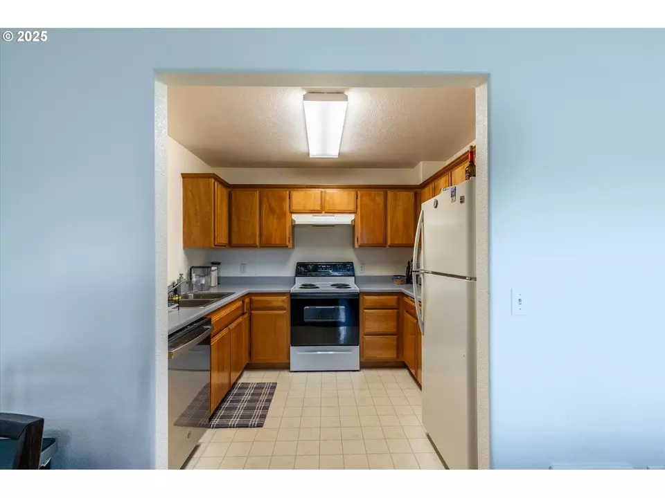 R R Rentals North Bend