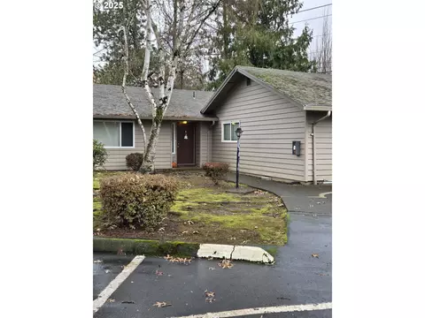 11255 SW Springwood Dr, Portland, OR 97223