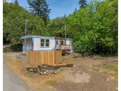 95755 N Bank Rogue River Rd, Gold Beach, OR 97444