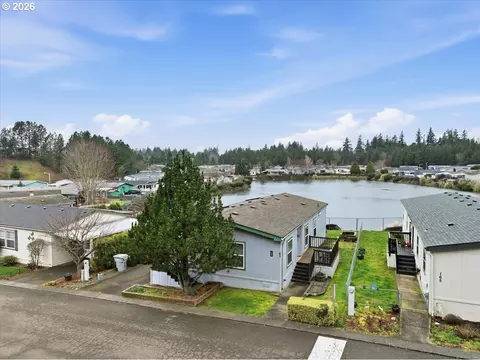 10400 SE Cook Ct #166, Milwaukie, OR 97222