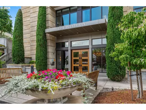 2351 NW Westover Rd #315, Portland, OR 97210