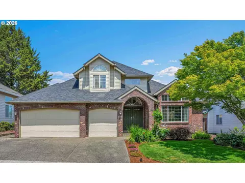 565 NE Lenox St, Hillsboro, OR 97124