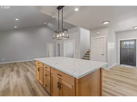 Other - 664 Brooks Loop, Sutherlin, OR 97479 photo 2 of 7