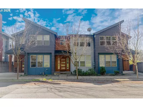 2416 SE Morrison St, Portland, OR 97214